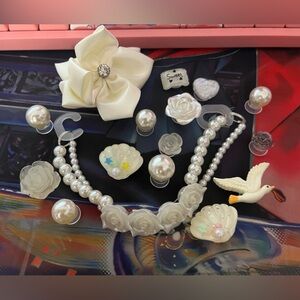 White Jibbitz Pearl and Floral Set